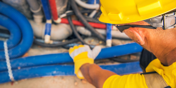 Electricistas Industriales · Instaladores Alta / Baja Tensión Mas de las Matas · Revisión y mantenimiento de cuadros eléctricos y sistemas de control