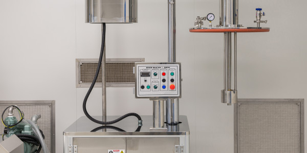 Tuberos · Instalación / Mantenimiento Tuberías Industriales Valderrobres · Montaje de tuberías para transportar líquidos, gases o productos químicos